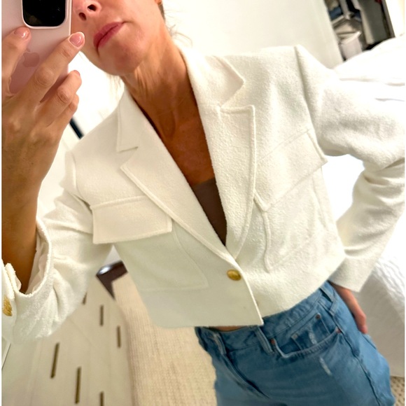 Cream boucle Chanel style cropped suit jacket - Picture 7 of 11